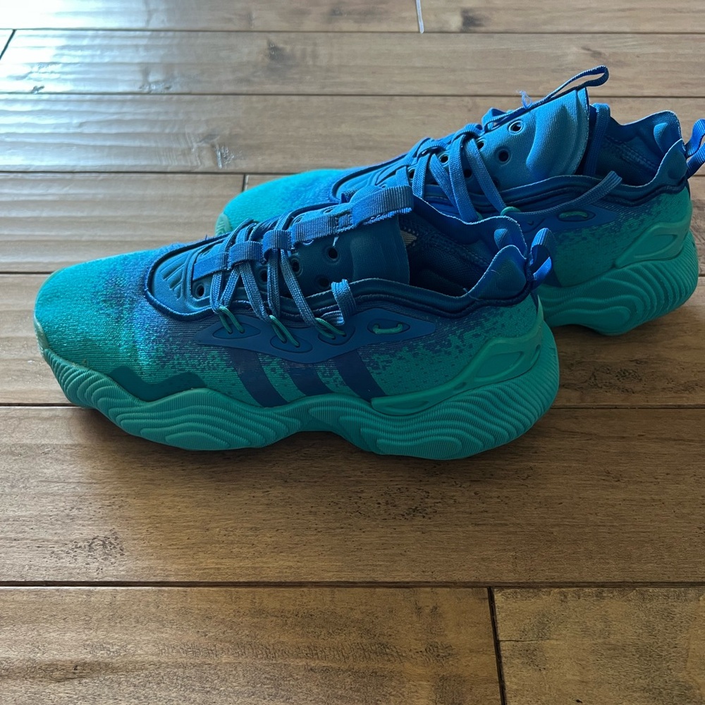 Adidas Trae Young 3 basketball shoes in cyan